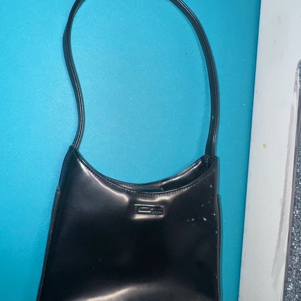 Guess Black Shoulder Bag - Picture 2 of 10